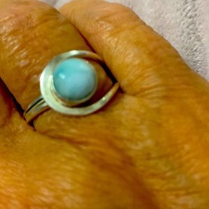 STERLING SILVER .925 RING WITH SINGLE DOMINICAN LARIMAR STONE SIZE 10.25